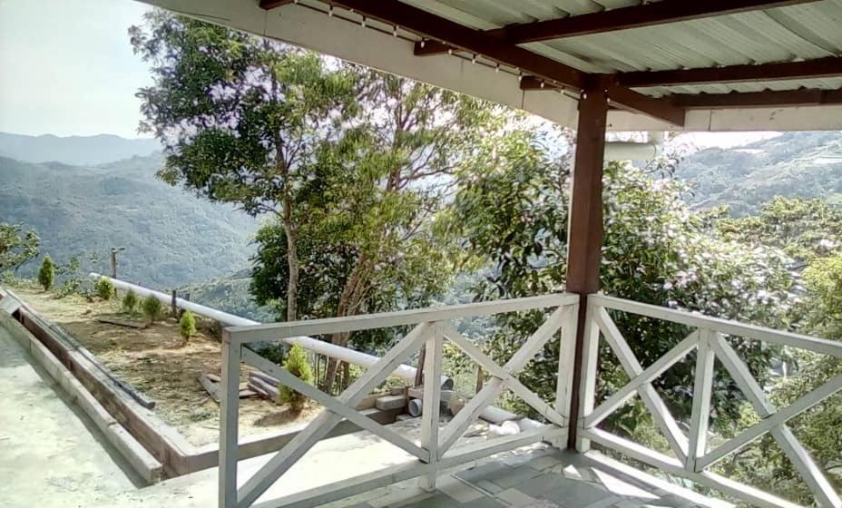 Dongorit Cabin House 1 Kundasang Экстерьер фото